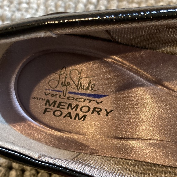 Life Stride Jordyn velocity memory foam dress shoes - Picture 3 of 9